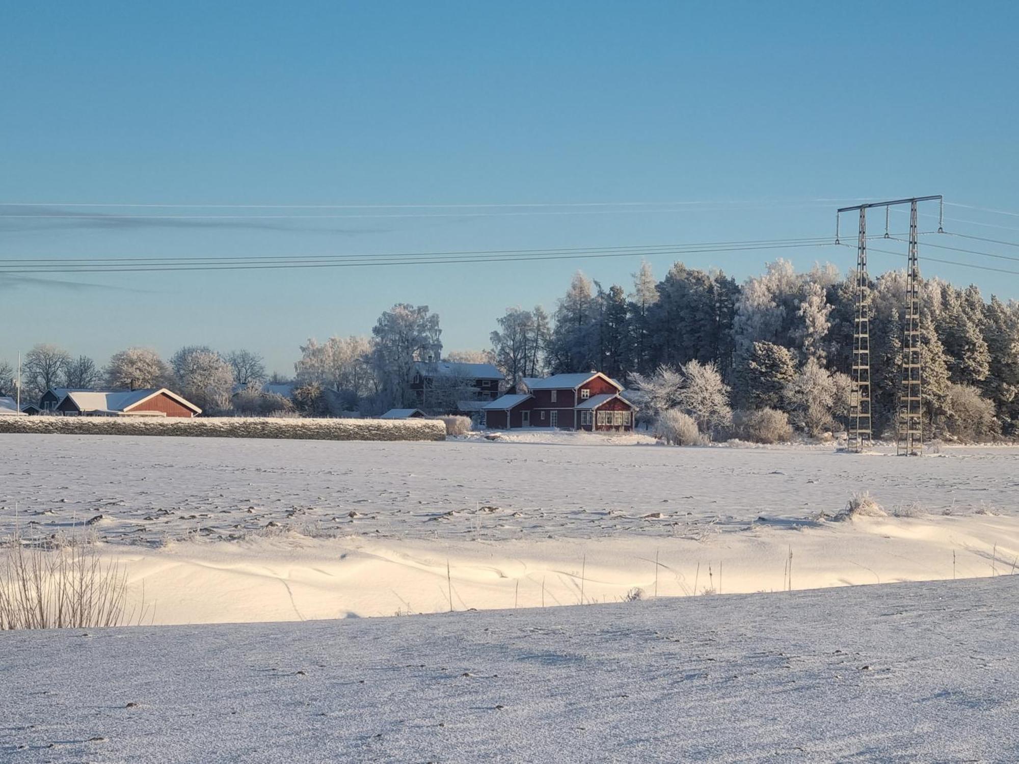 Saellinge House - Cozy Villa With Fireplace And Garden Close To Uppsala Extérieur photo